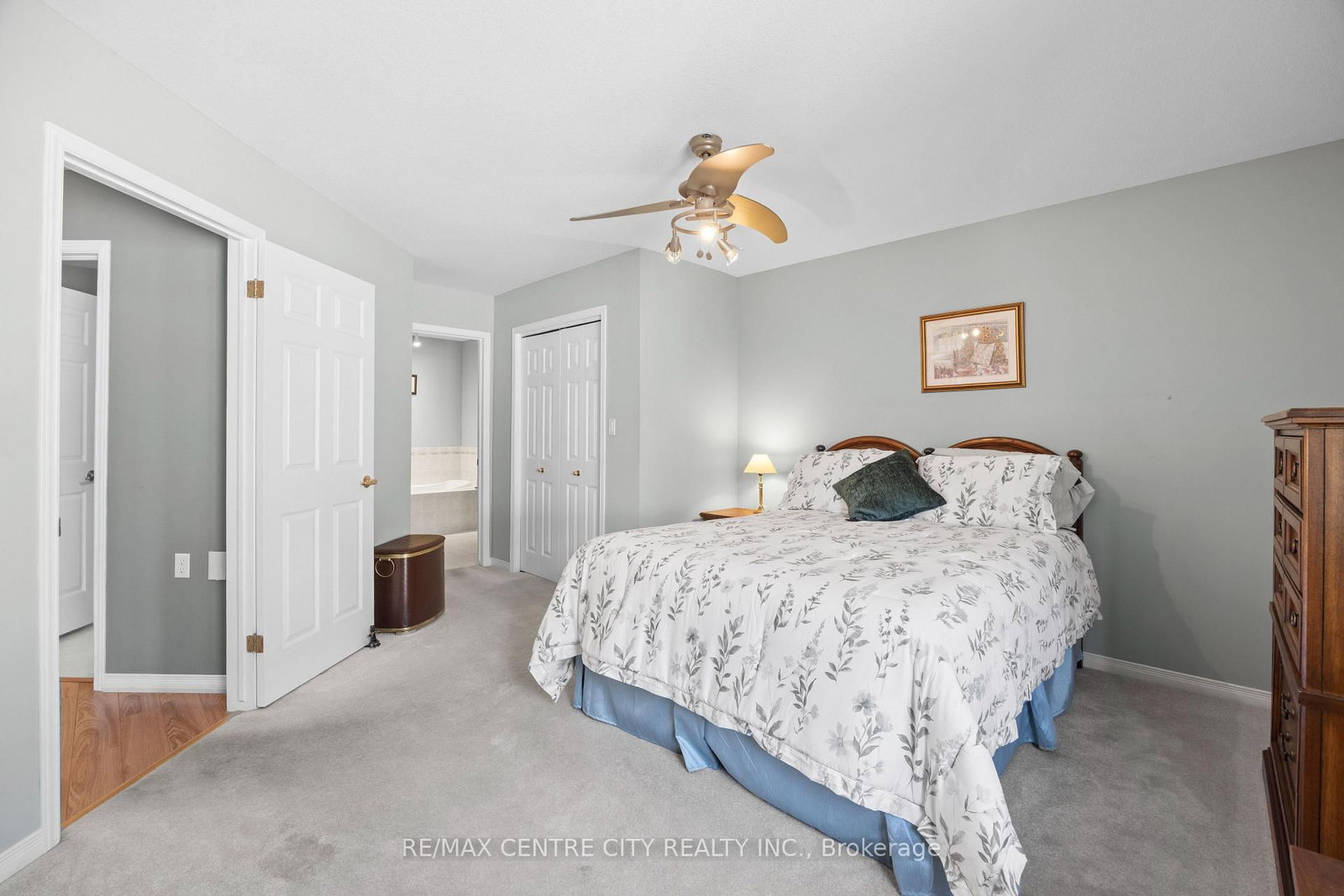 33 Ilderbrook Circle • Middlesex Centre, ON photo 13