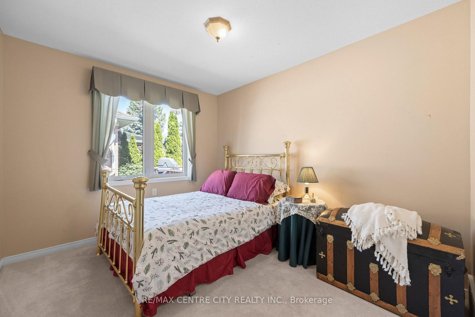 33 Ilderbrook Circle • Middlesex Centre, ON photo 17