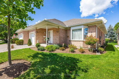 33 Ilderbrook Circle • Middlesex Centre, ON photo 2