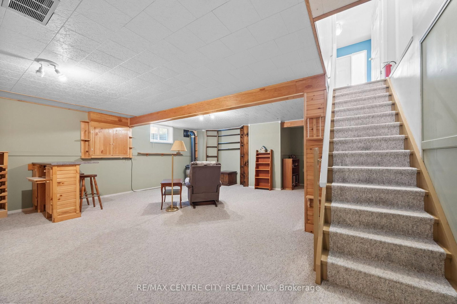 33 Ilderbrook Circle • Middlesex Centre, ON photo 21