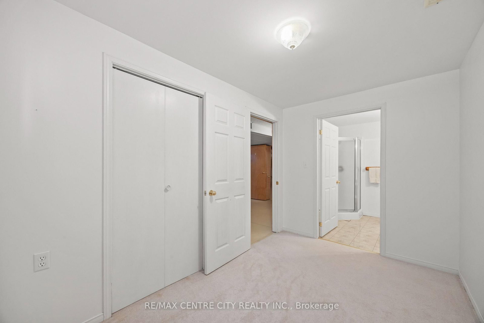 33 Ilderbrook Circle • Middlesex Centre, ON photo 26