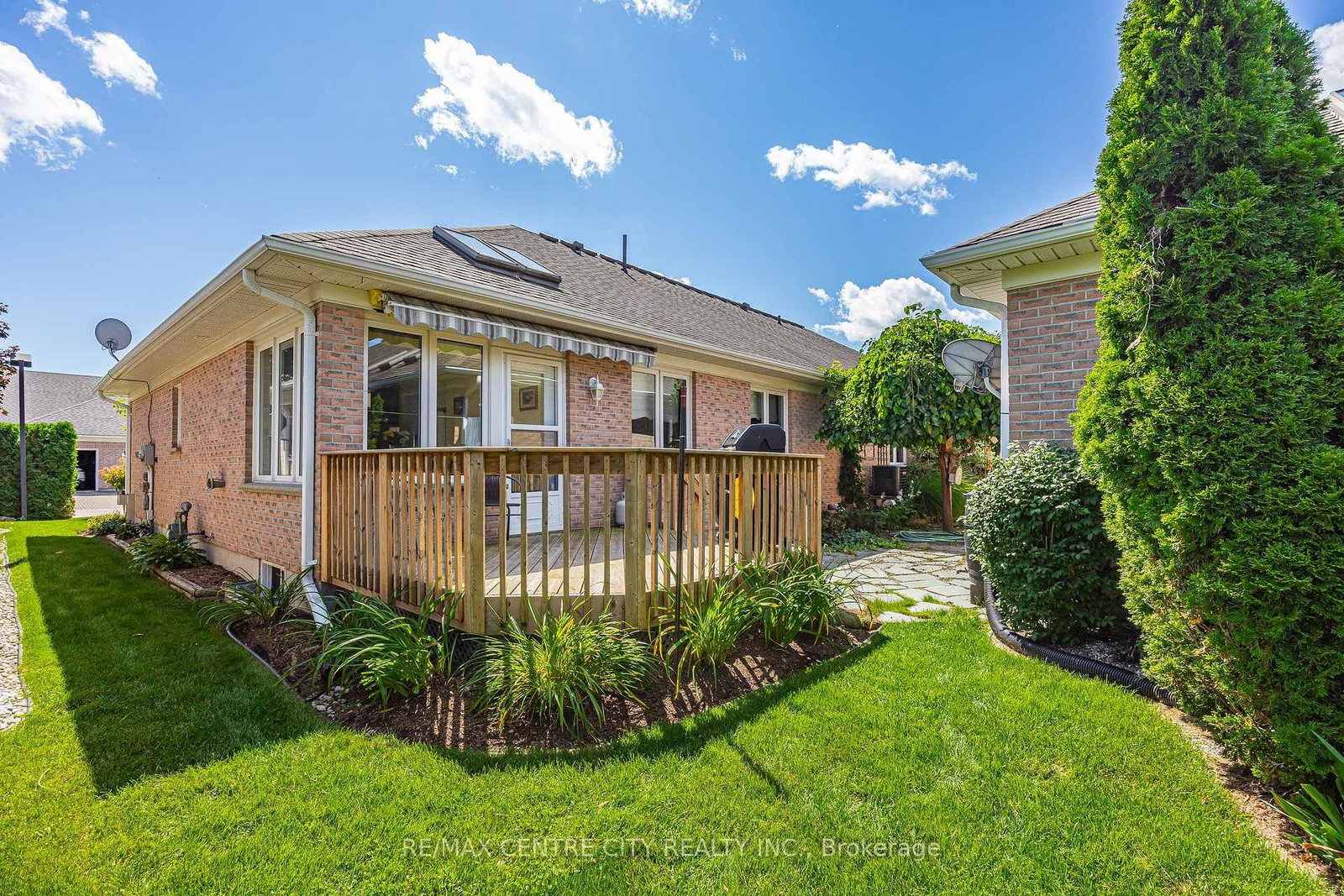 33 Ilderbrook Circle • Middlesex Centre, ON photo 33