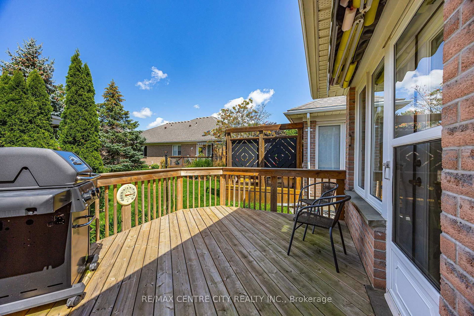 33 Ilderbrook Circle • Middlesex Centre, ON photo 37