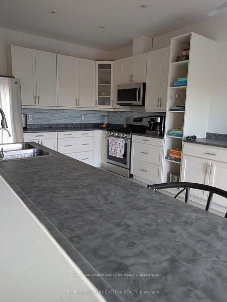 31 Paul Rexe Boulevard E • Otonabee-South Monaghan, ON photo 13