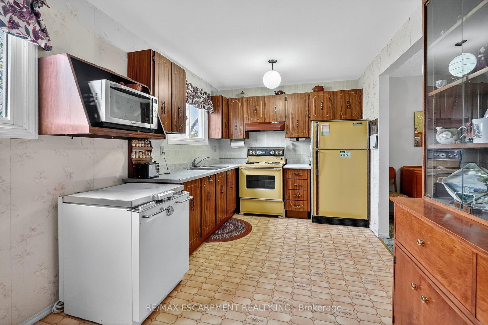 34 Bow Valley Drive • #1 • Hamilton, ON photo 10