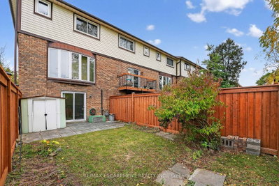 34 Bow Valley Drive • #1 • Hamilton, ON photo 2