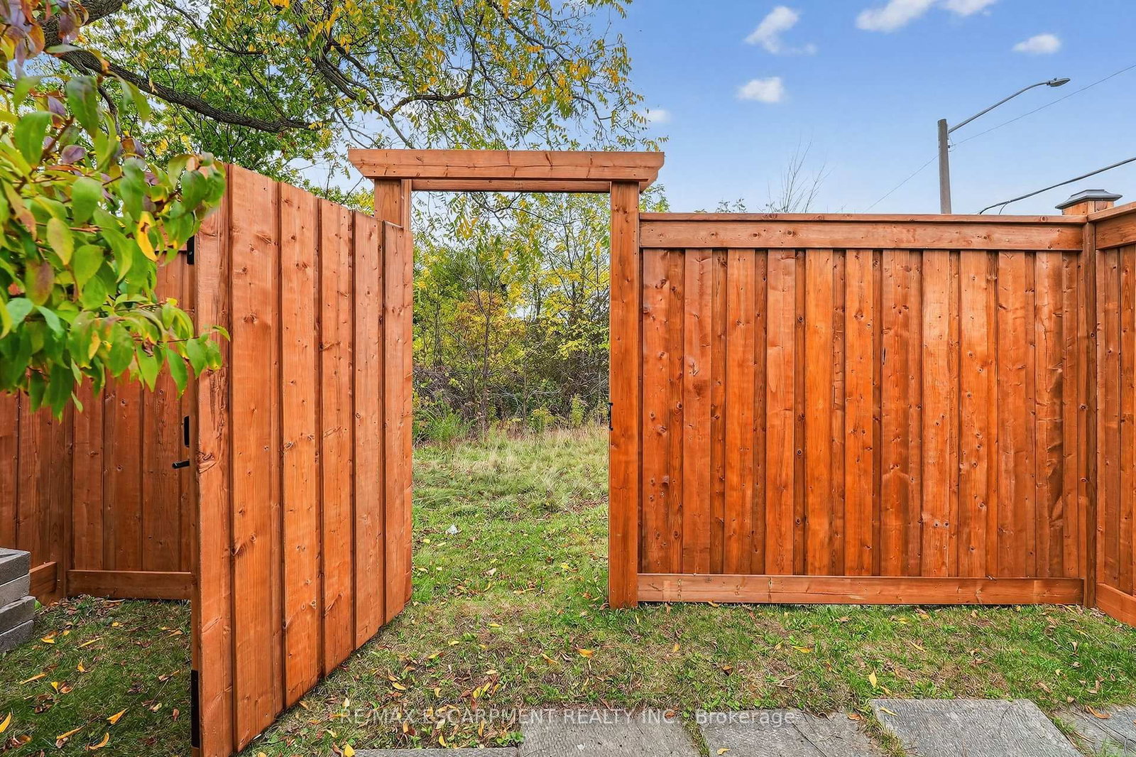 34 Bow Valley Drive • #1 • Hamilton, ON photo 4