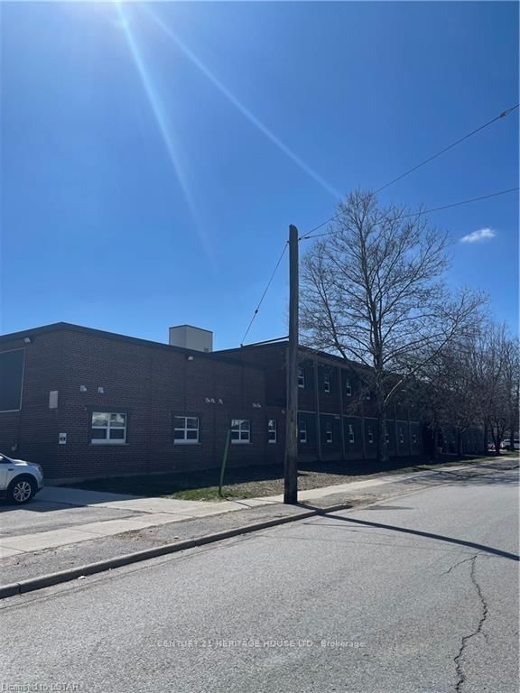 110 - 50 SCOTT Street