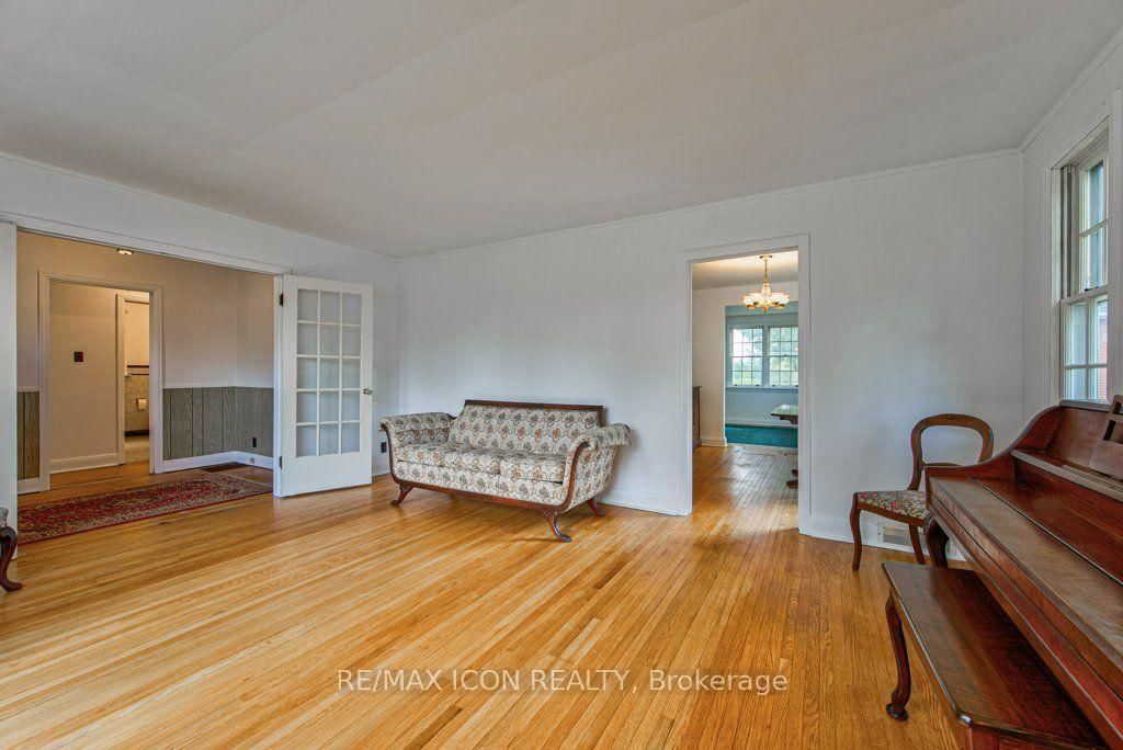 321 Highland Park • Cambridge, ON photo 4