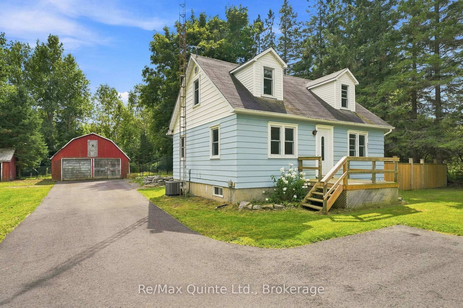 1529 County Road 64 • Quinte West, ON photo 2