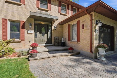 199 Somerset Crescent • London South, ON photo 3