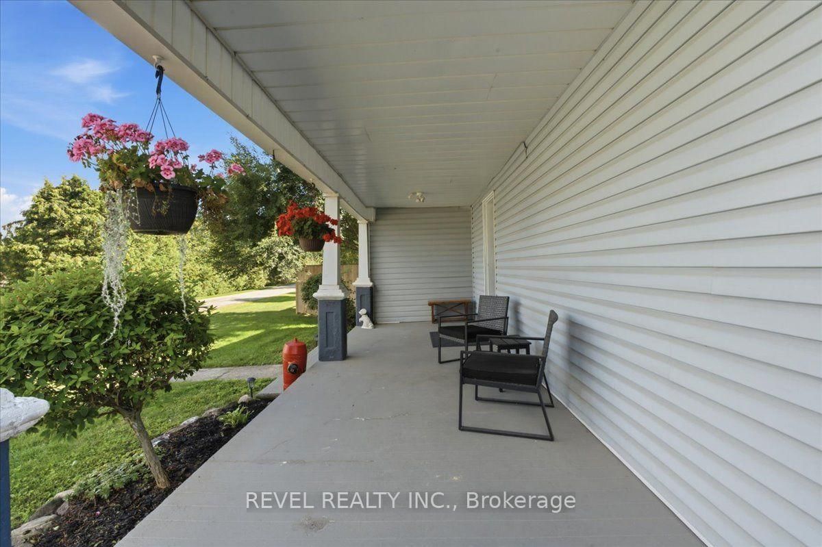3 Queen Street S • Brant, ON photo 8