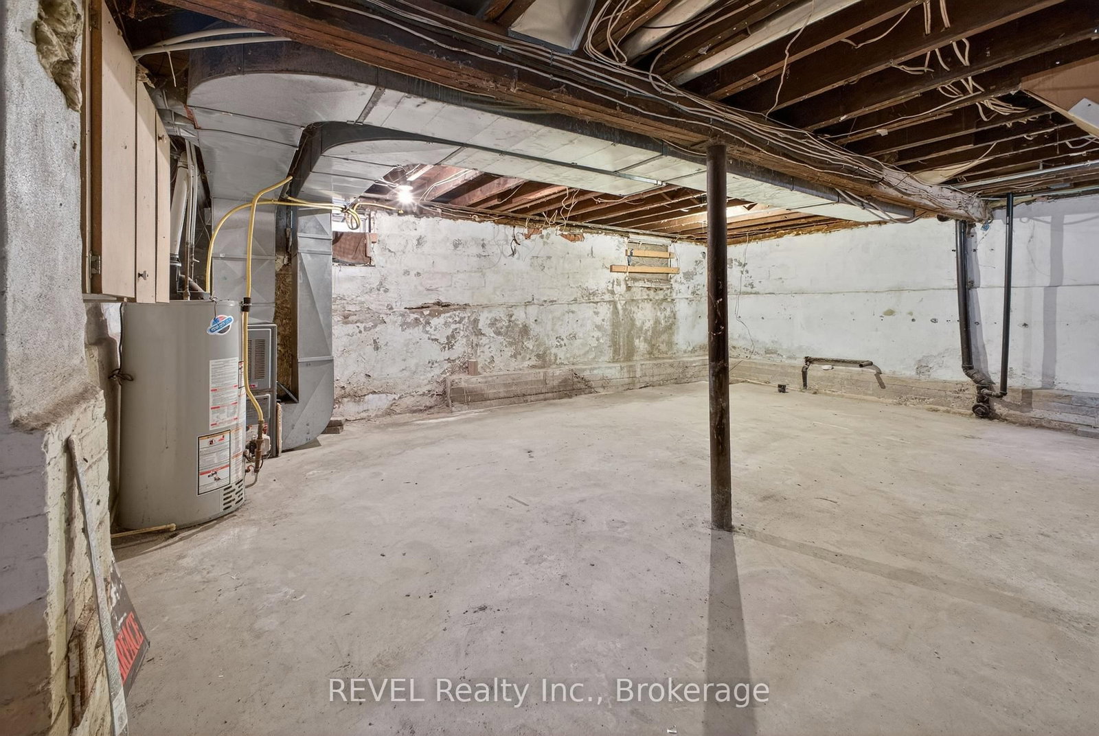 64 Division Street • St. Catharines, ON photo 16