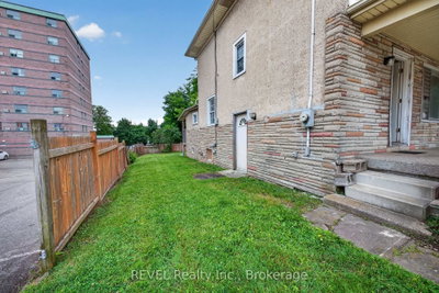 64 Division Street • St. Catharines, ON photo 2