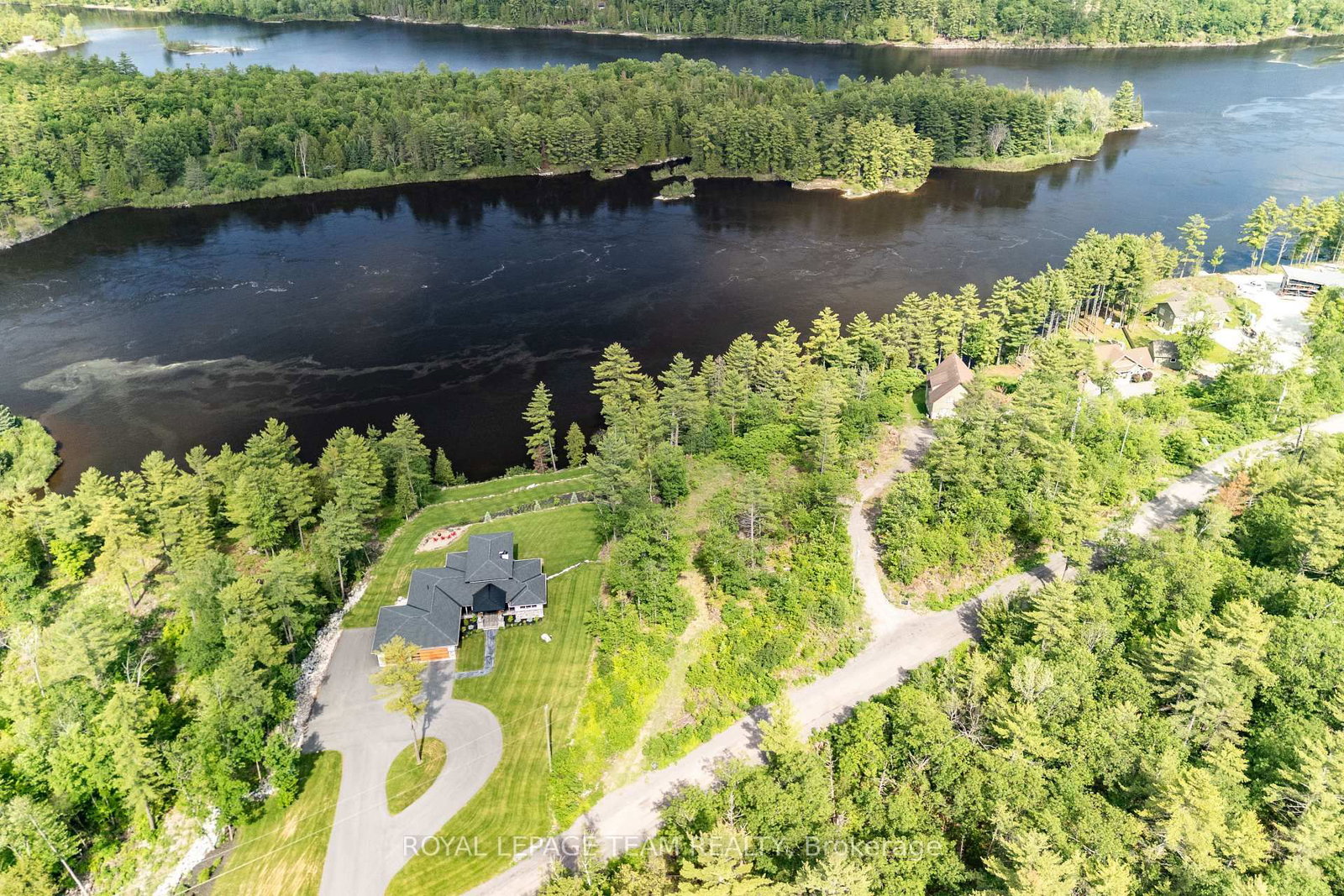 77 Carriage Landing Drive • Haley Station, ON photo 9