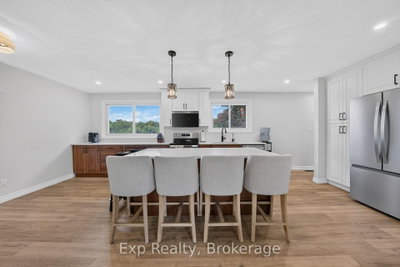894 County Rd 41 Road • Plantagenet, ON photo 9