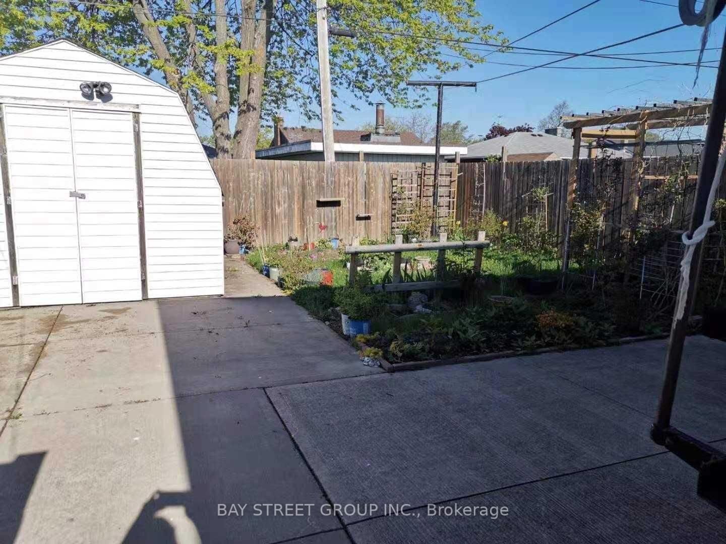 65 SAINT ANDREWS Avenue • Welland, ON photo 23
