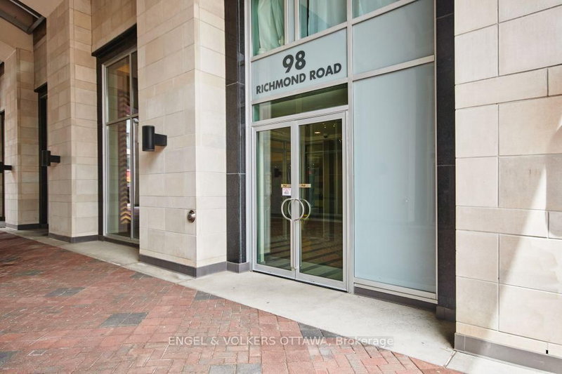 211 - 98 Richmond Road