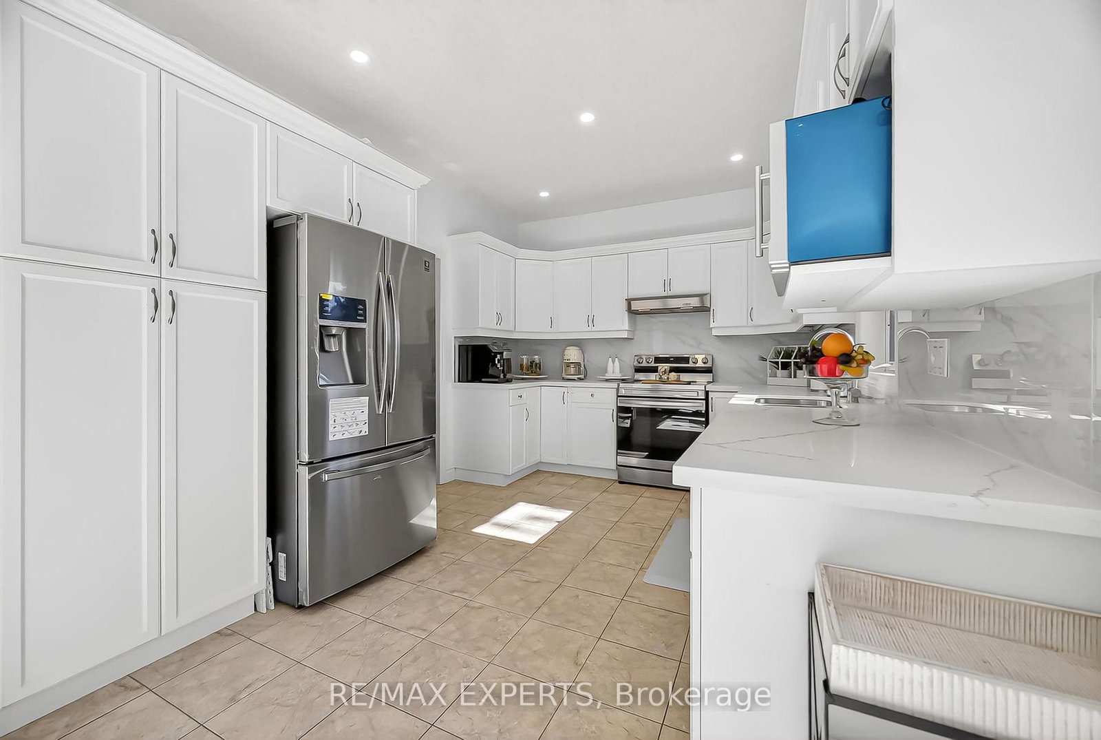 936 Talisman Crescent • London South, ON photo 9