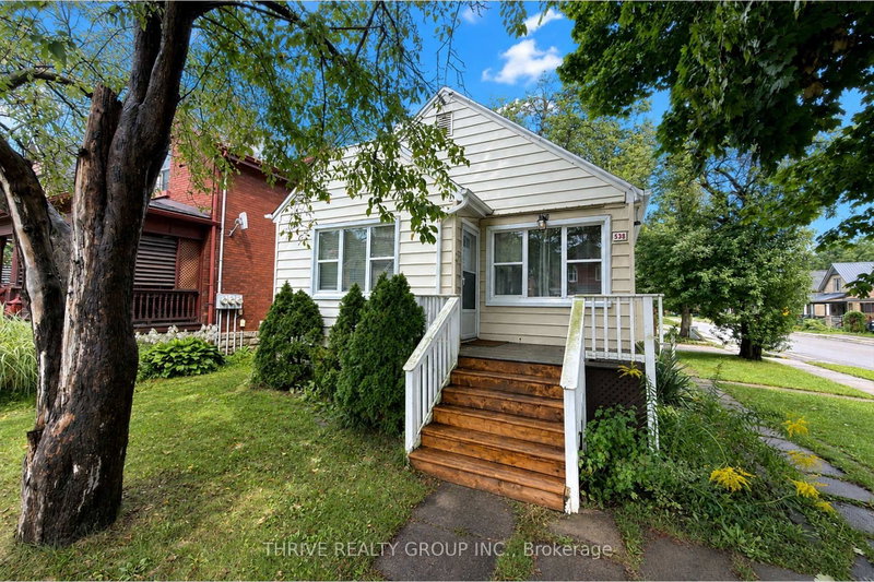 Upper - 538 Quebec Street
