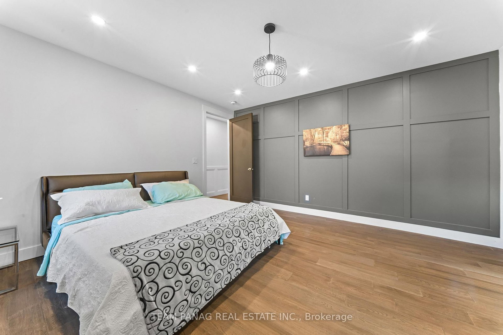 646 West 5th Street • Hamilton, ON photo 19