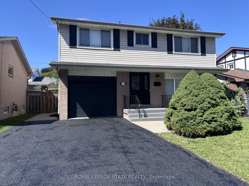 1004 Garth Street