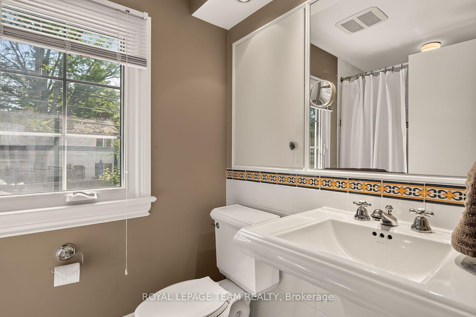 766 Eastbourne Avenue • Ottawa, ON photo 23
