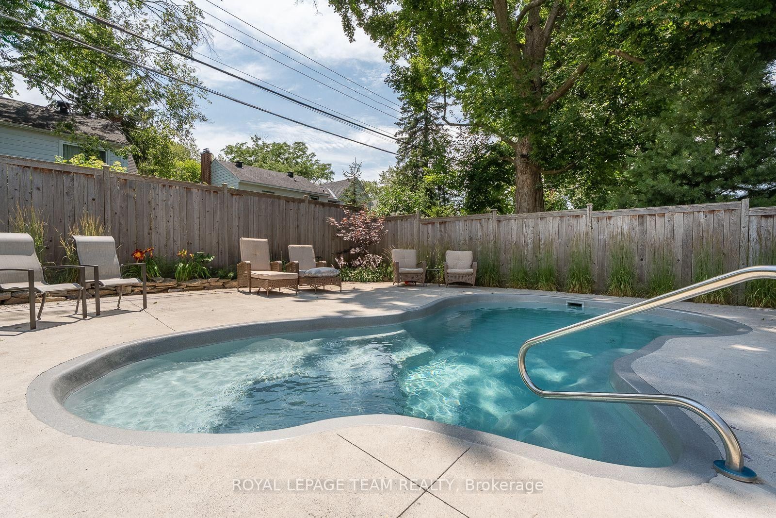 766 Eastbourne Avenue • Ottawa, ON photo 32