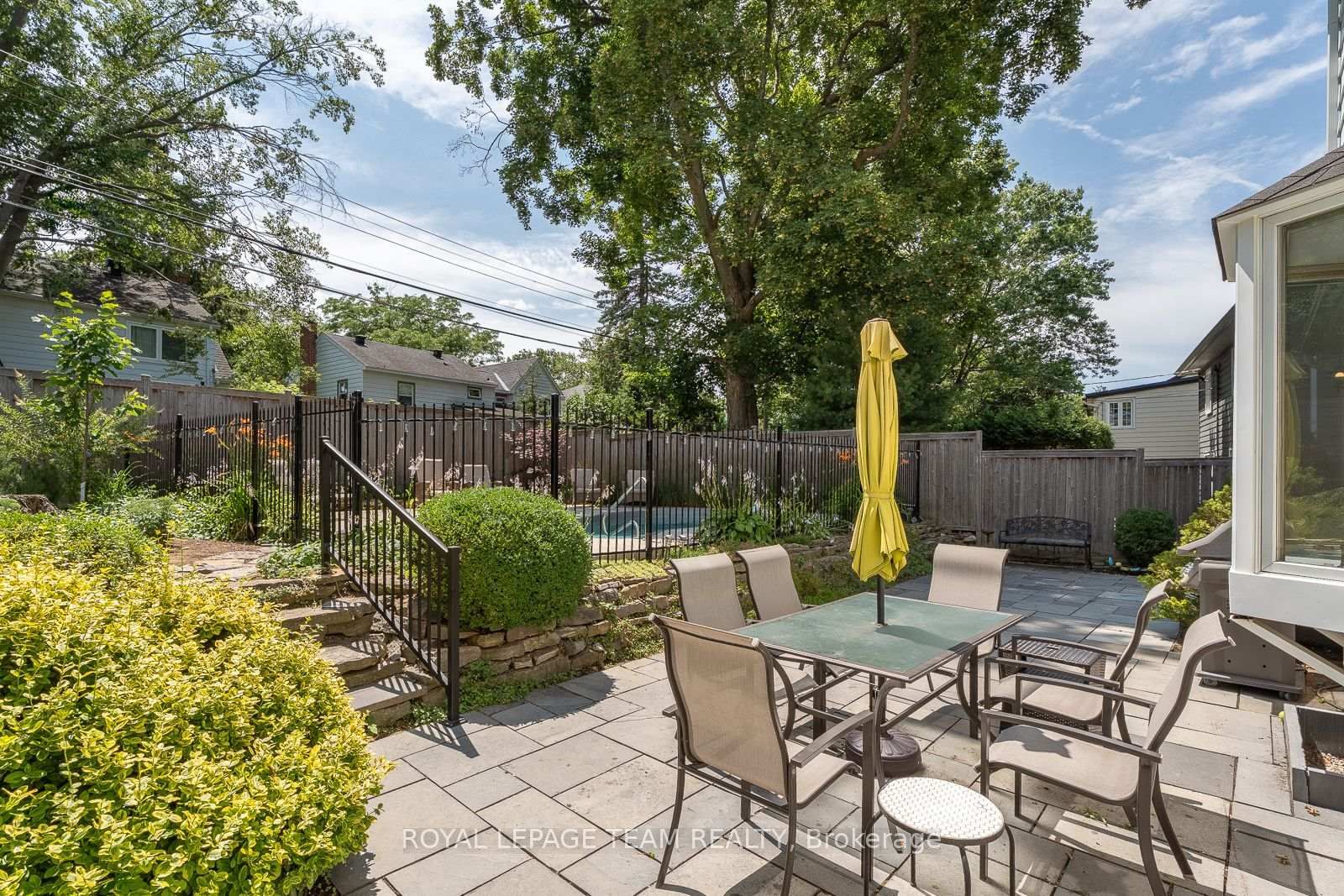 766 Eastbourne Avenue • Ottawa, ON photo 36