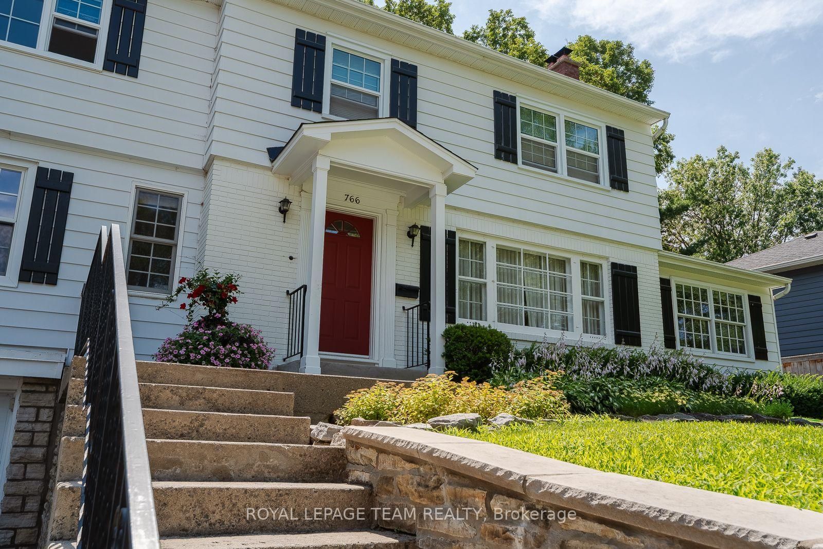 766 Eastbourne Avenue • Ottawa, ON photo 37