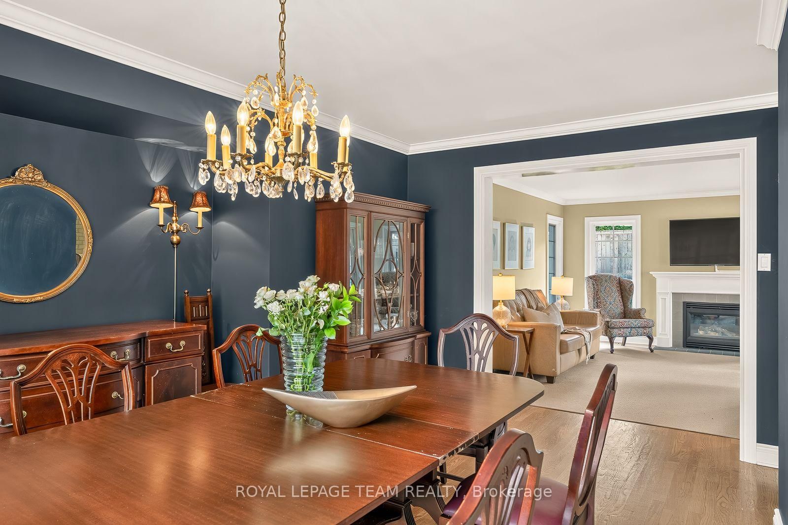 766 Eastbourne Avenue • Ottawa, ON photo 8