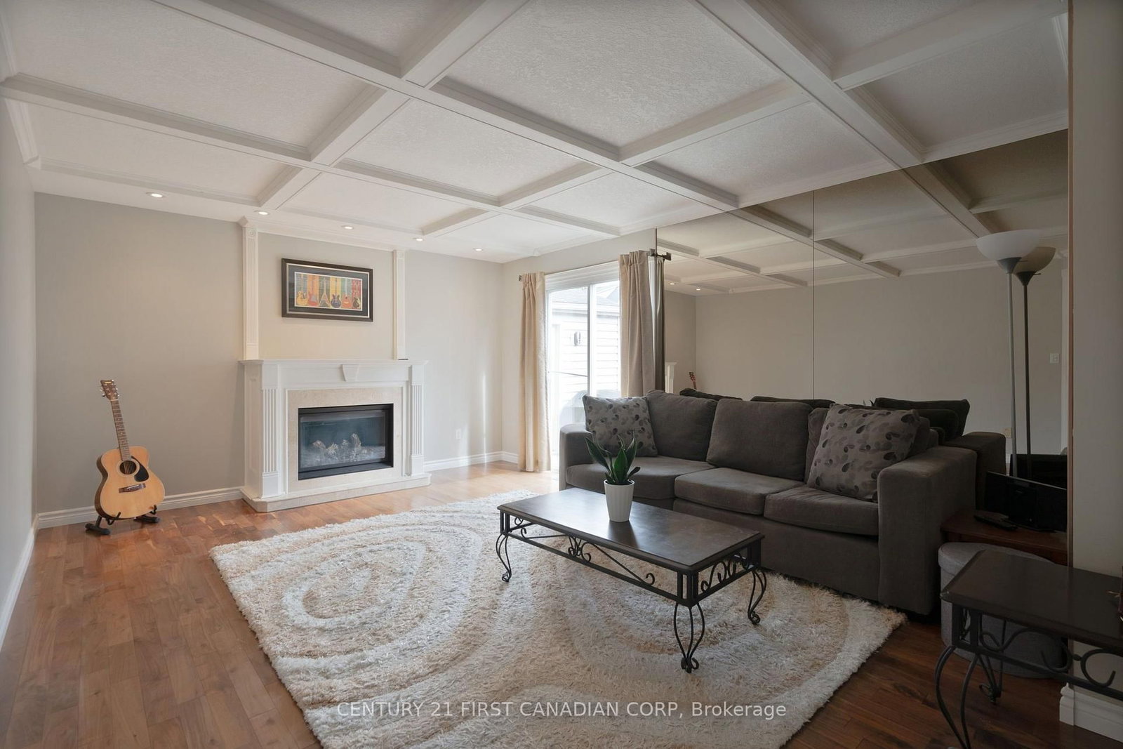 327 Everglade Crescent • London North, ON photo 3