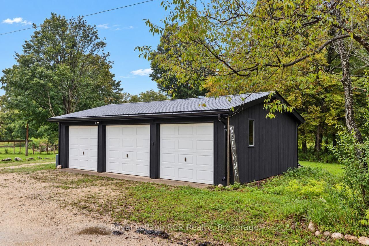 585216 Sideroad 10A • Grey Highlands, ON photo 32