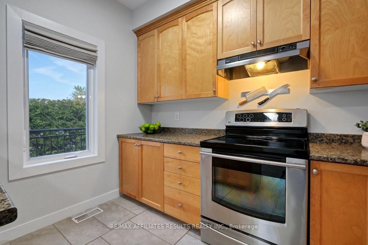 78 Songbird Private • Ottawa, ON photo 20