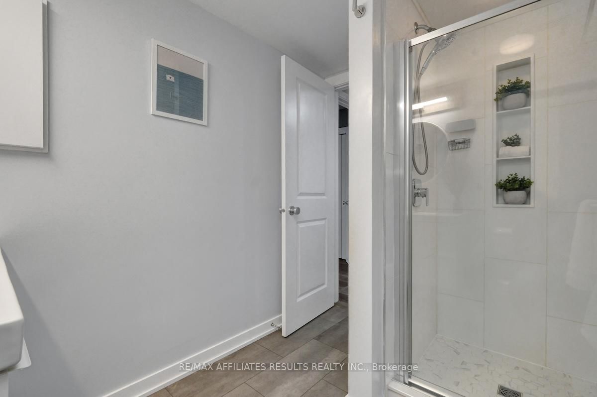 78 Songbird Private • Ottawa, ON photo 30