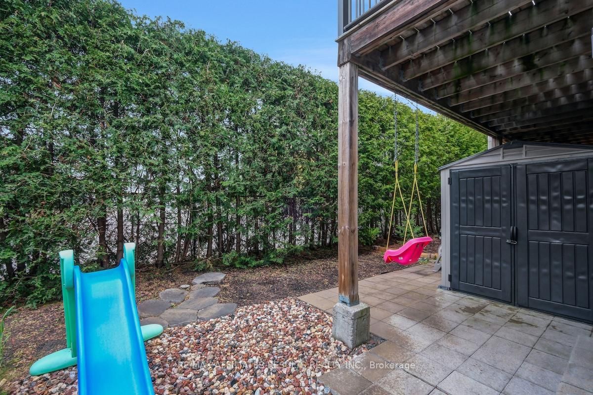 78 Songbird Private • Ottawa, ON photo 36
