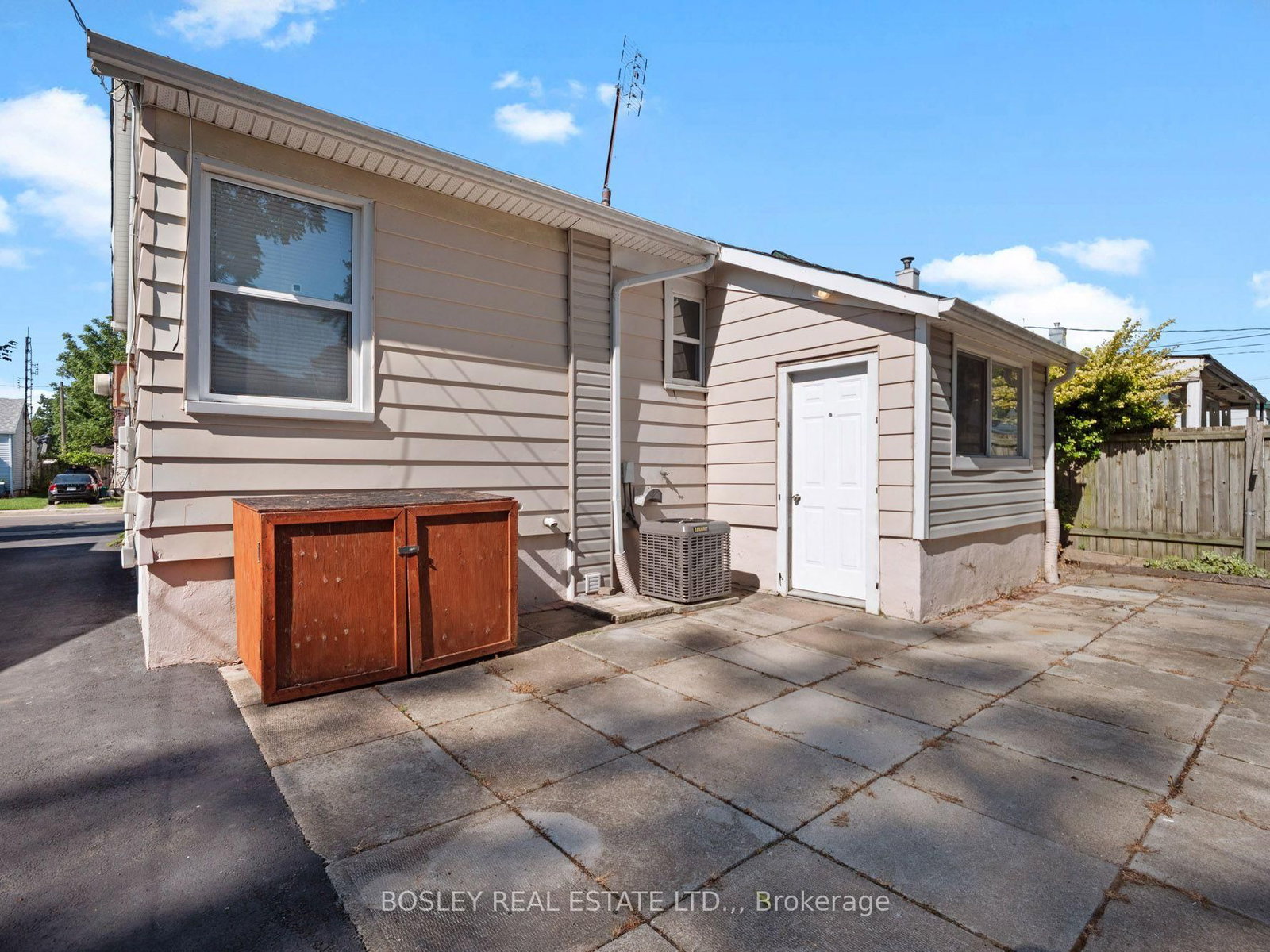 6168 Churchill Street • Niagara Falls, ON photo 14