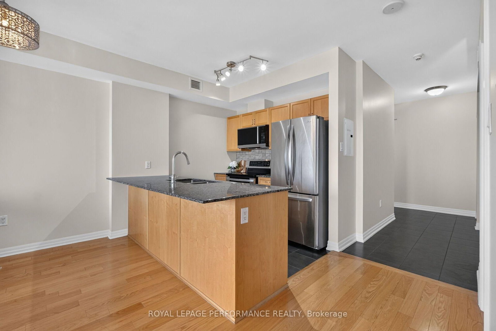 90 Landry Street • #1606 • Ottawa, ON photo 10