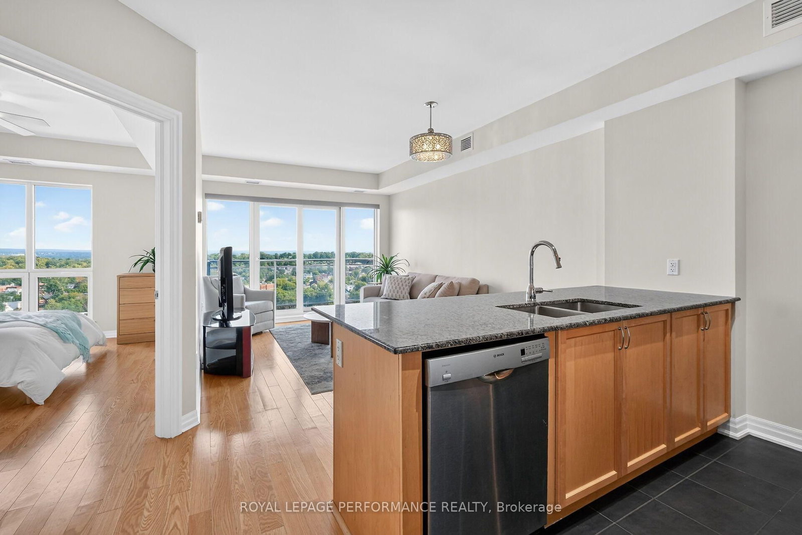 90 Landry Street • #1606 • Ottawa, ON photo 9