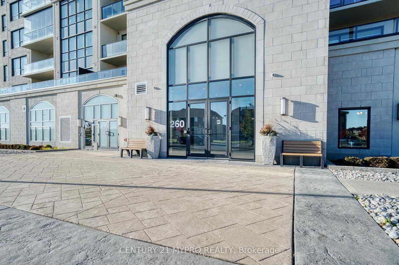 412 - 260 Villagewalk Boulevard