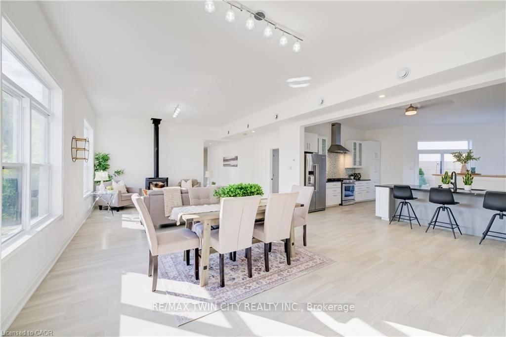 149 WOOLWICH Street • Waterloo, ON photo 17