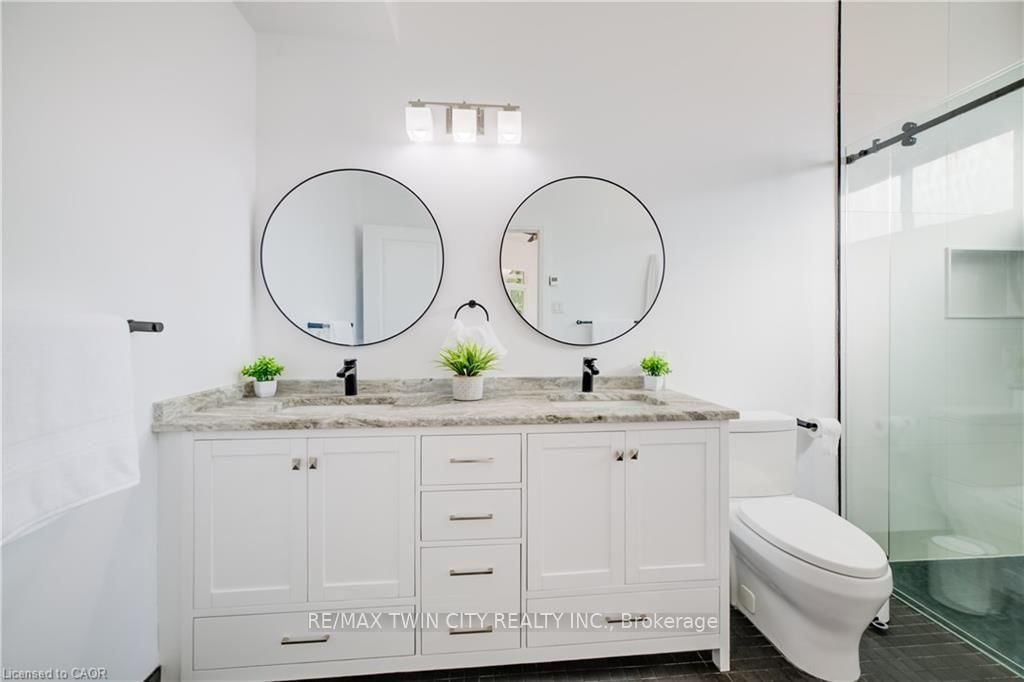 149 WOOLWICH Street • Waterloo, ON photo 28