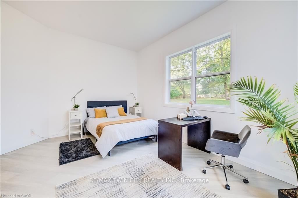 149 WOOLWICH Street • Waterloo, ON photo 35