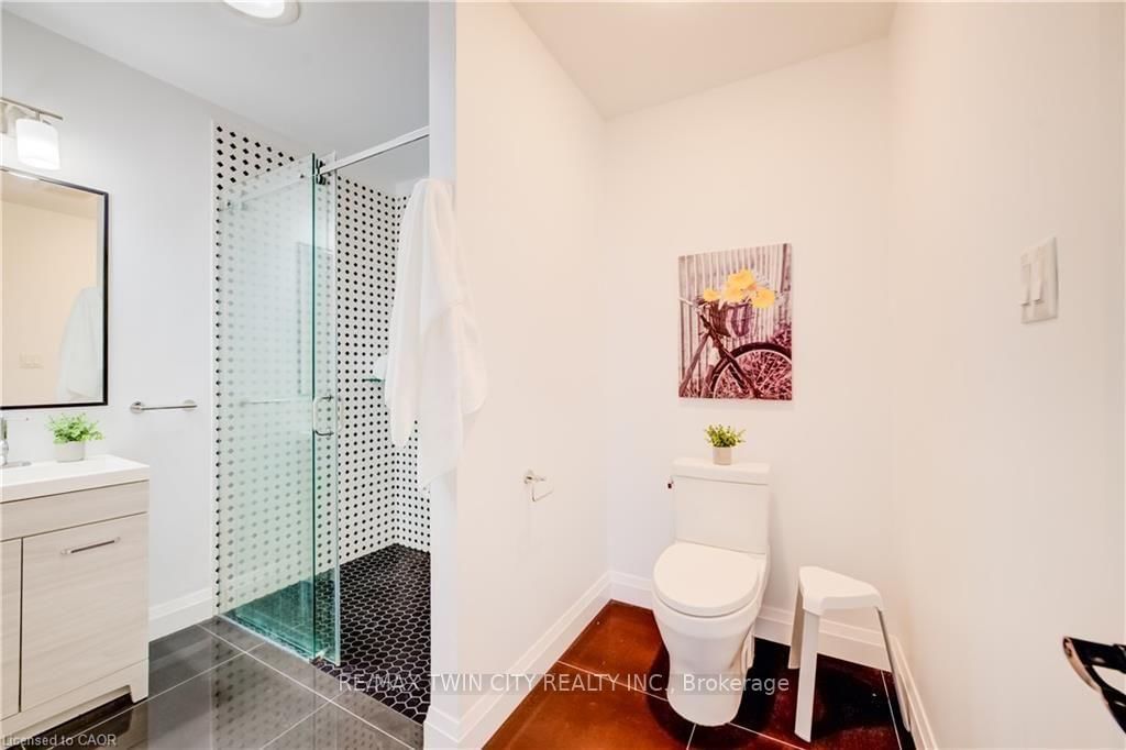 149 WOOLWICH Street • Waterloo, ON photo 36