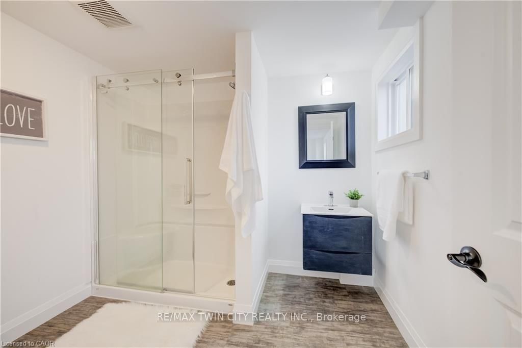149 WOOLWICH Street • Waterloo, ON photo 40