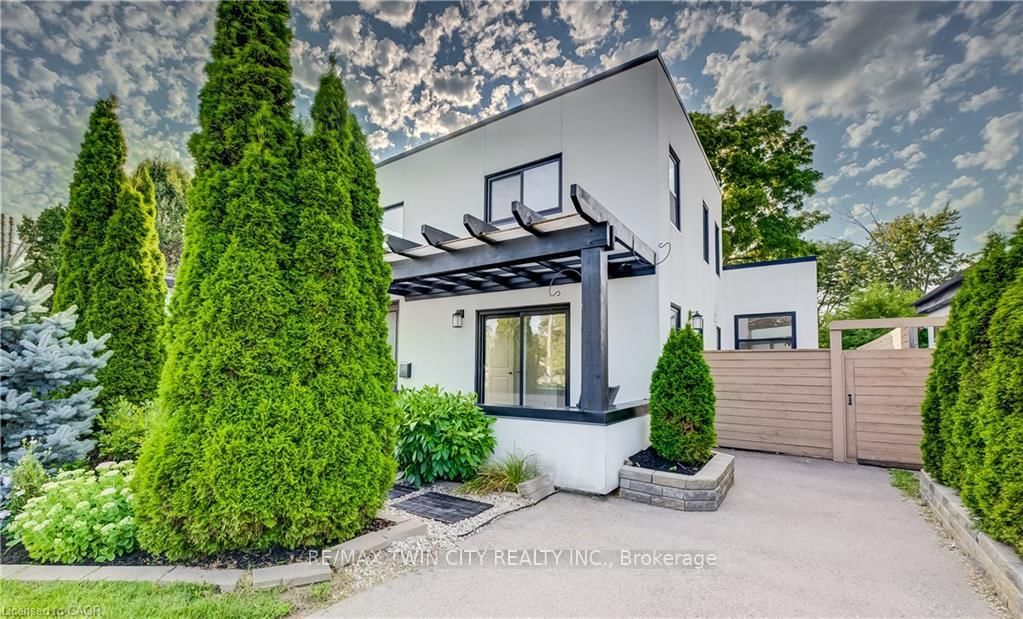 149 WOOLWICH Street • Waterloo, ON photo 47