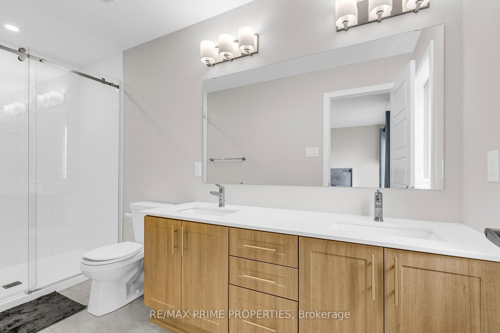 745 Haflinger Row • Richmond, ON photo 23