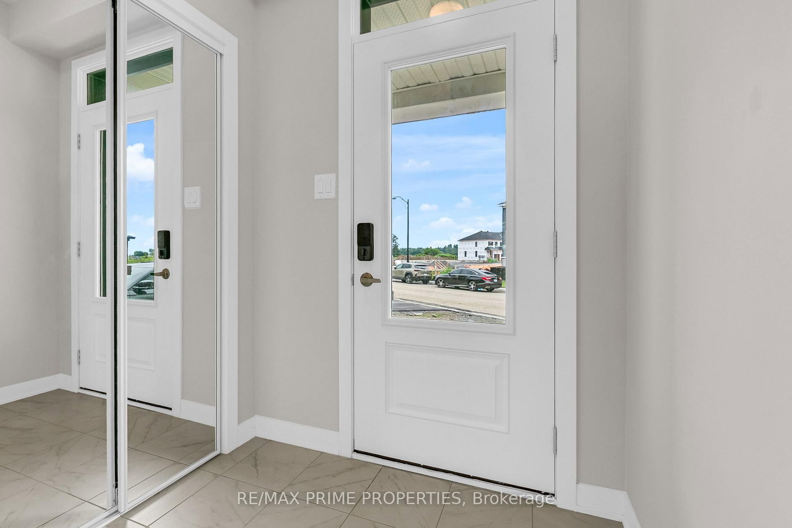 745 Haflinger Row • Richmond, ON photo 4