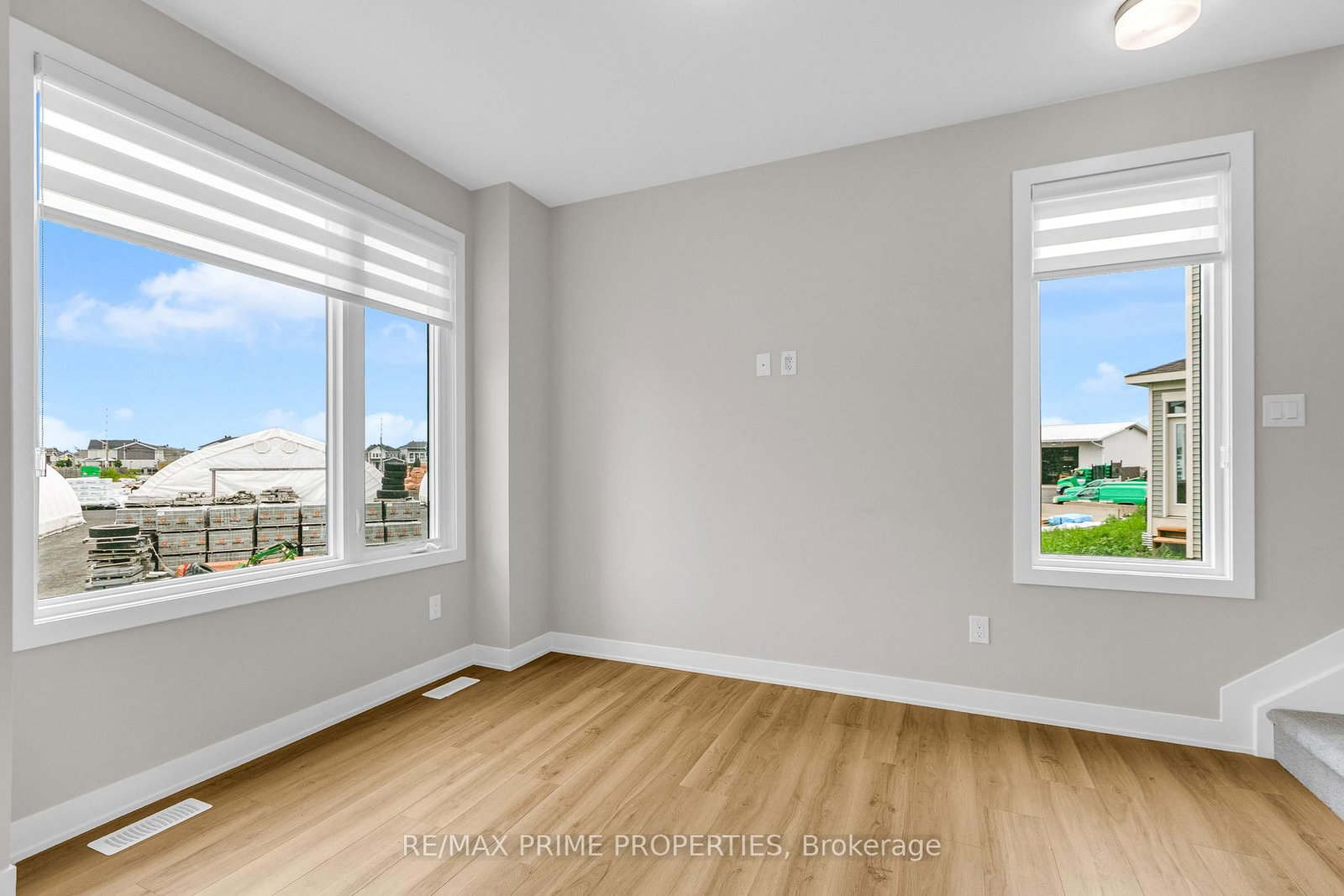 745 Haflinger Row • Richmond, ON photo 9