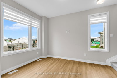 745 Haflinger Row • Richmond, ON photo 9